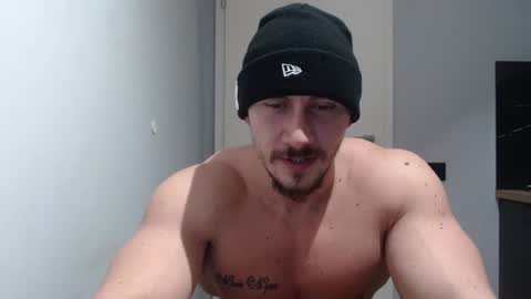 Snapshot of angelofit chatting on 01.15.25 ------- SEX SHOW WITH GUYS AND GIRLS MUSCLE SHOW online show from 01.15.25