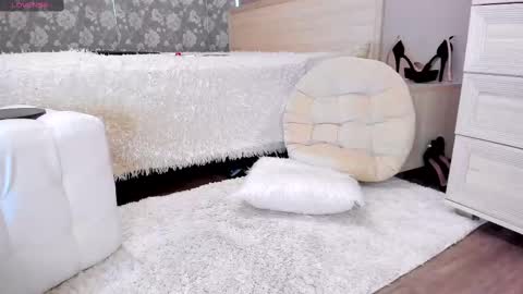 Michelle online show from 03.12.25