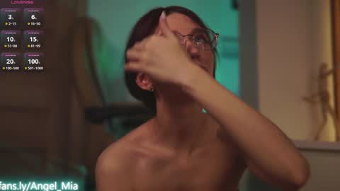 Nikki online show from 02.18.26