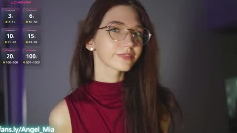 Nikki online show from 04.22.26