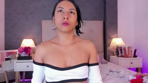 Snapshot of angels_one chatting on 10.16.25 Angela online show from 10.16.25