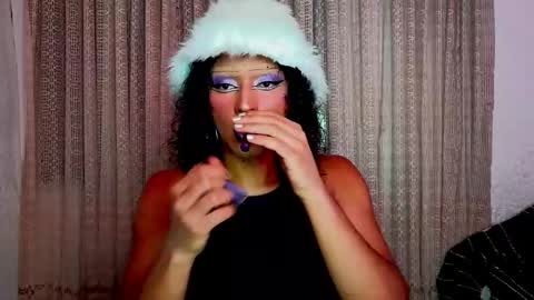 Snapshot of angelsdustxxx chatting on 09.26.25 online show from 09.26.25