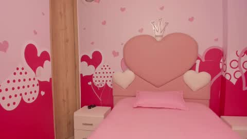 Angel  online show from 02.15.25