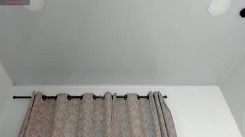 Snapshot of angelswets chatting on 09.30.25 ANGIE online show from 09.30.25