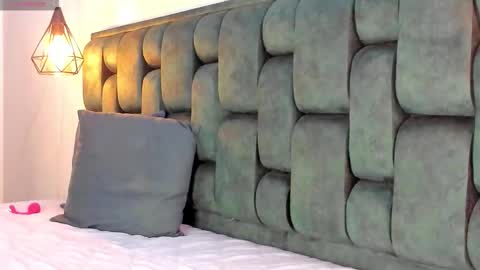 Snapshot of angelswets chatting on 10.11.25 ANGIE online show from 10.11.25