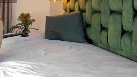 Snapshot of angelswets chatting on 10.23.25 ANGIE online show from 10.23.25