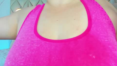 Snapshot of angelswets chatting on 11.12.25 ANGIE online show from 11.12.25