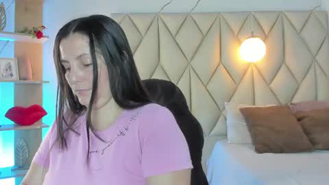 Snapshot of angelswets chatting on 06.09.26 ANGIE online show from 06.09.26
