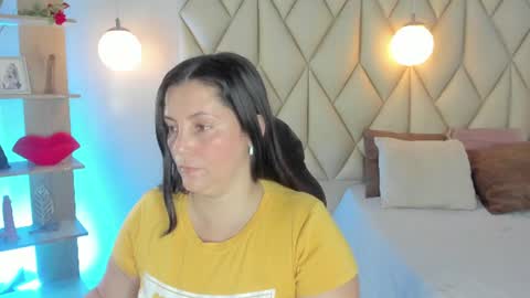 Snapshot of angelswets chatting on 06.10.26 ANGIE online show from 06.10.26