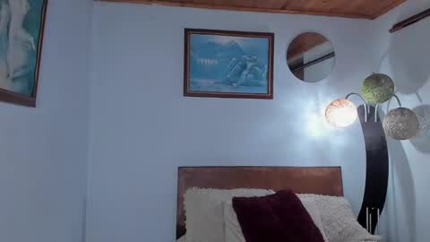 Snapshot of angelx_fox chatting on 03.12.25 Angel Fox online show from 03.12.25