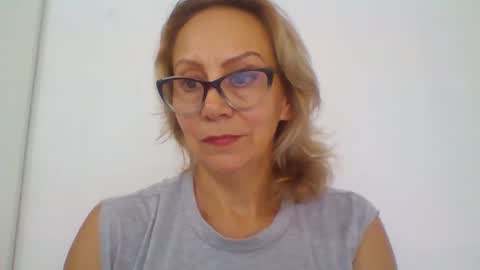 Snapshot of angelycute476334 chatting on 11.27.25 angelycute476334 online show from 11.27.25