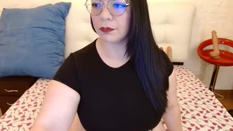 Angie online show from 11.21.25