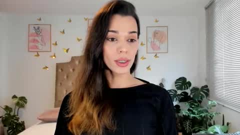 Snapshot of angie_modelo chatting on 02.22.26 Anabella online show from 02.22.26