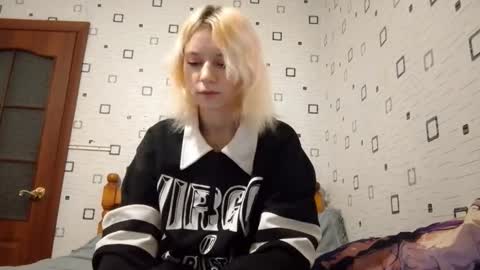 Sofa online show from 12.14.25