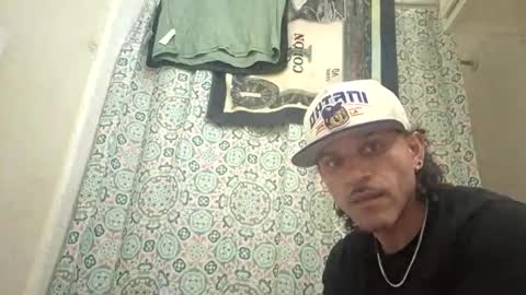 angrychicks83 online show from 05.10.26