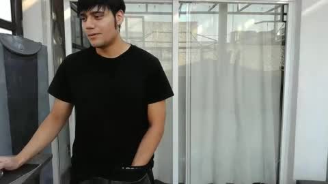 Snapshot of angrydeimos chatting on 01.22.25 Deimos online show from 01.22.25