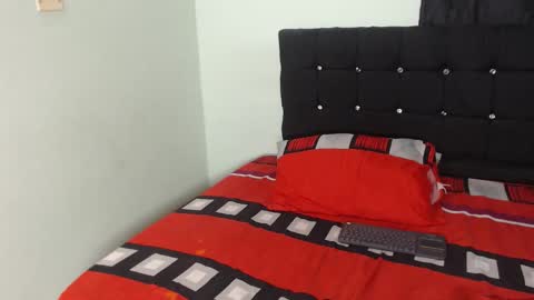 Snapshot of ani_damian22 chatting on 10.31.25 ani_damian22 online show from 10.31.25