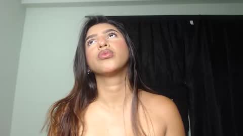 Snapshot of ani_steveson chatting on 10.07.25 ani_steveson online show from 10.07.25