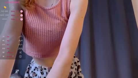 Snapshot of ani_suat chatting on 12.14.25 Sofia online show from 12.14.25