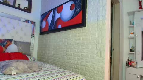 laura  online show from 02.21.25