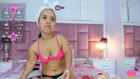 Snapshot of anierey chatting on 02.05.25 anierey online show from 02.05.25