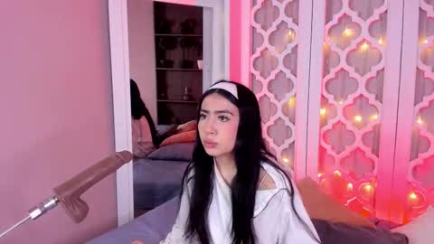 aniie_west online show from 02.19.25