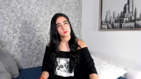 anika_h online show from 04.04.26