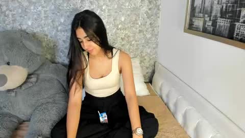anika_h online show from 04.25.26
