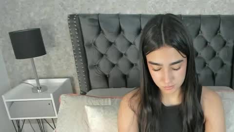anika_h online show from 05.30.26