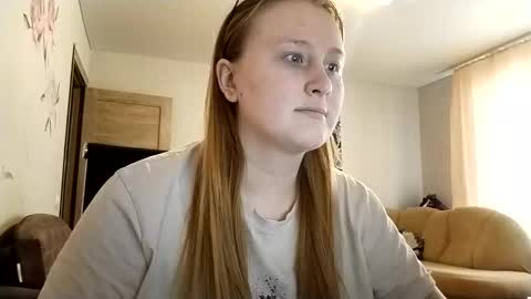 Snapshot of anika_lipps chatting on 11.28.25 Anika online show from 11.28.25