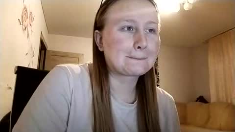 Snapshot of anika_lipps chatting on 12.01.25 Anika online show from 12.01.25