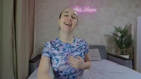 Snapshot of anikabloom chatting on 01.25.25 anikabloom online show from 01.25.25