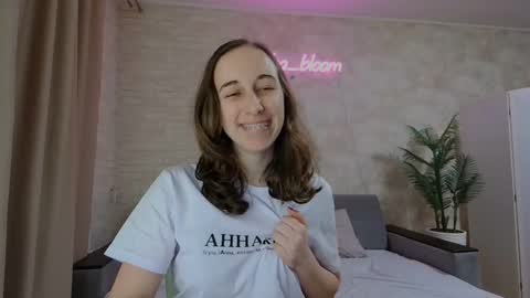 Snapshot of anikabloom chatting on 02.02.25 anikabloom online show from 02.02.25