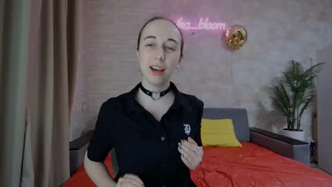 Snapshot of anikabloom chatting on 02.23.25 anikabloom online show from 02.23.25