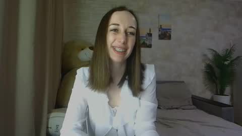 Snapshot of anikabloom chatting on 11.26.25 anikabloom online show from 11.26.25