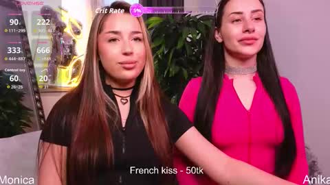 Snapshot of anikaharrys chatting on 11.30.25 Anika online show from 11.30.25