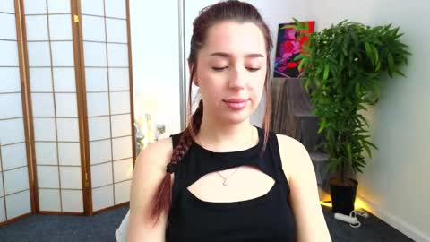 Snapshot of anikaharryson chatting on 04.29.26 Anika online show from 04.29.26