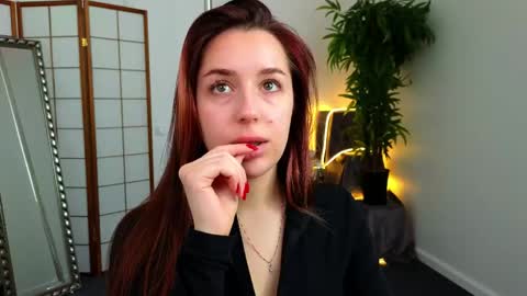 Snapshot of anikaharryson chatting on 05.22.26 Anika online show from 05.22.26