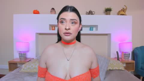 Snapshot of anikaromanof chatting on 12.14.25 Anika Romano online show from 12.14.25