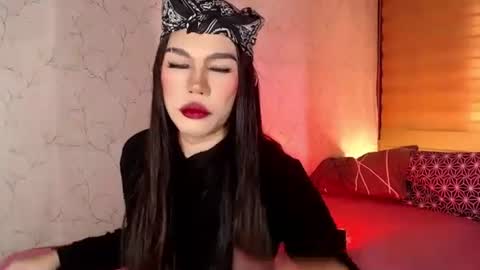 Snapshot of anikkafox chatting on 09.23.25 Nikka online show from 09.23.25