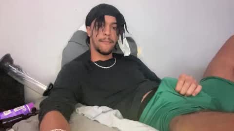 Snapshot of animeboygirls chatting on 12.17.25 Animeboygirls online show from 12.17.25