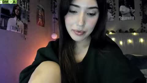 Snapshot of anisa_sweet chatting on 10.06.25 Anisa Moan from LovenseWet from Tip MenuOpen for Private online show from 10.06.25