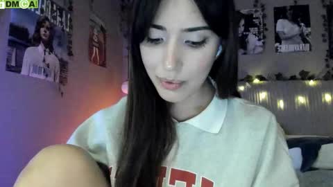 Snapshot of anisa_sweet chatting on 10.10.25 Anisa Moan from LovenseWet from Tip MenuOpen for Private online show from 10.10.25