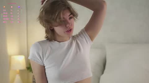 Snapshot of anishavivo chatting on 12.04.25 AnishaVivo online show from 12.04.25