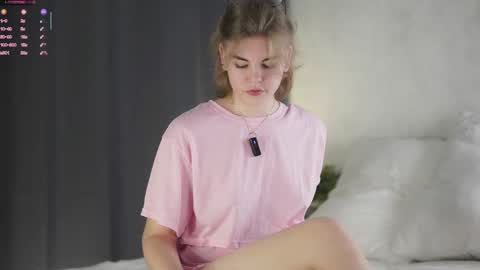 Snapshot of anishavivo chatting on 12.14.25 AnishaVivo online show from 12.14.25