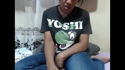 Snapshot of anishey chatting on 10.14.25 anishey online show from 10.14.25