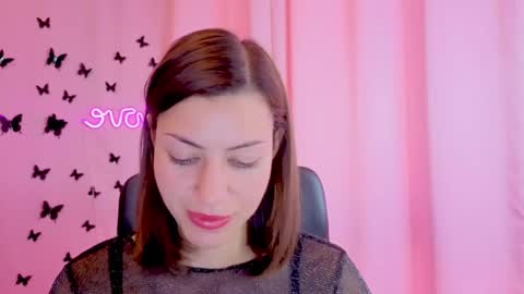 Anni online show from 10.21.25