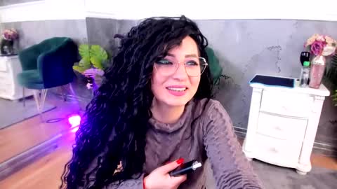 Snapshot of anissia_teaser chatting on 03.05.25 anissia teaser online show from 03.05.25