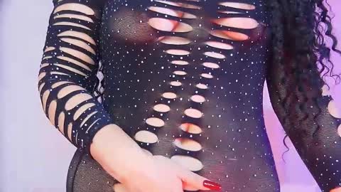 Snapshot of anissia_teaser chatting on 11.08.25 anissia teaser online show from 11.08.25