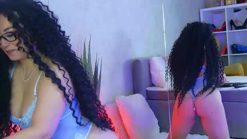 Snapshot of anissia_teaser chatting on 12.03.25 anissia teaser online show from 12.03.25